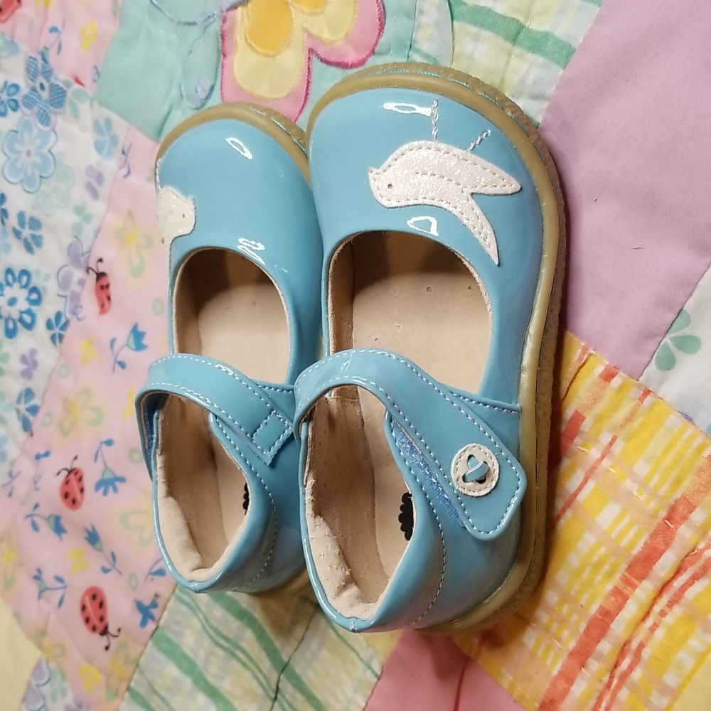 Livie & Luca Blue Patent leather Pio Pio w/white Glitter Bird Size 7 New No Box - Picture 2 of 5